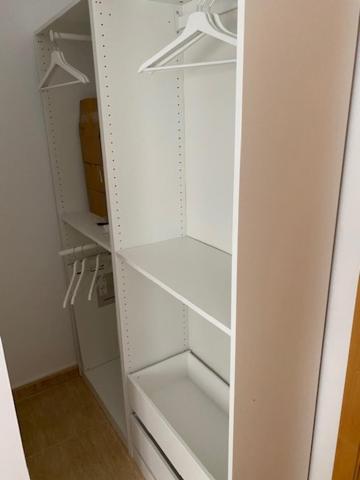 Single Room In My Apartment At The Beach Valencia Bagian luar foto